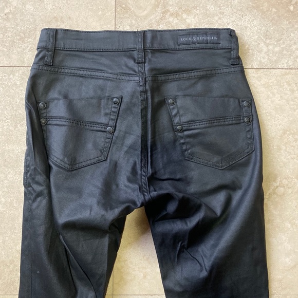 Rock & Republic Denim - Rock & Republic Black Skinny Jeans